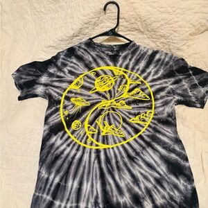 Men's “Into The AM”Graphic T-Shirt
•
Comes with a surprise freebie gift 😘